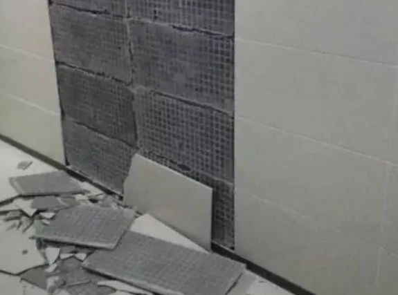 呼图壁瓷砖空鼓维修公司分享下呼图壁墙砖松动维修的知识